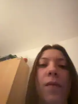 Snapshot of SofieKayla chatting on February 11, 7:36 pm SofieKayla online show from February 11, 7:36 pm