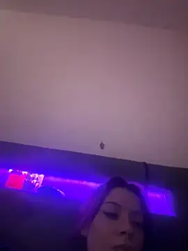 Snapshot of SofieKayla chatting on February 4, 9:10 pm SofieKayla online show from February 4, 9:10 pm