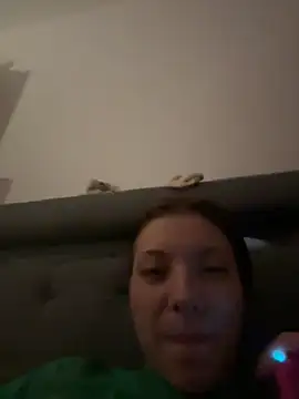 Snapshot of SofieKayla chatting on February 17, 9:23 pm SofieKayla online show from February 17, 9:23 pm