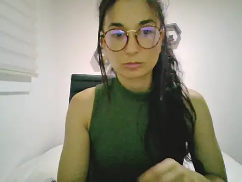 sweetsensations online show from April 14, 12:04 am