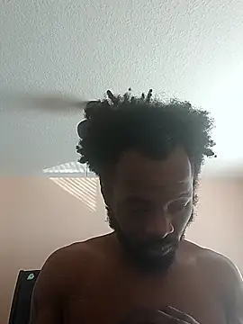 Snapshot of javon863 chatting on February 19, 2:36 pm javon863 online show from February 19, 2:36 pm