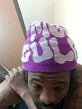 Snapshot of javon863 chatting on February 24, 2:40 pm javon863 online show from February 24, 2:40 pm