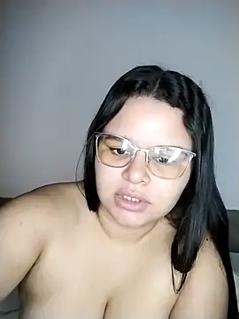 SamanthaStonee online show from April 5, 5:52 pm