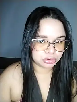 SamanthaStonee online show from April 2, 6:09 am