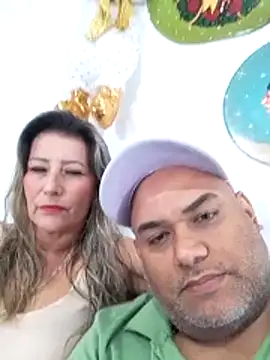 Snapshot of wessAndSandri chatting on February 27, 7:57 pm wessAndSandri online show from February 27, 7:57 pm