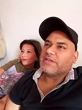 wessAndSandri online show from March 28, 9:05 pm