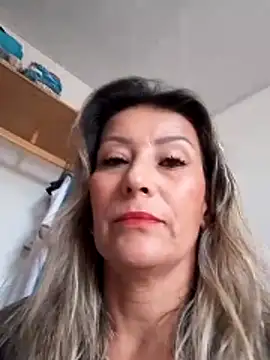 wessAndSandri online show from April 10, 7:54 pm