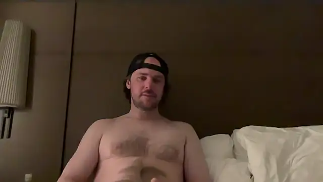 mr mrs glitter online show from March 9, 4:49 am