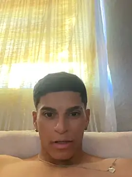 Snapshot of Baiano1515 chatting on July 19, 5:32 pm Baiano1515 online show from July 19, 5:32 pm