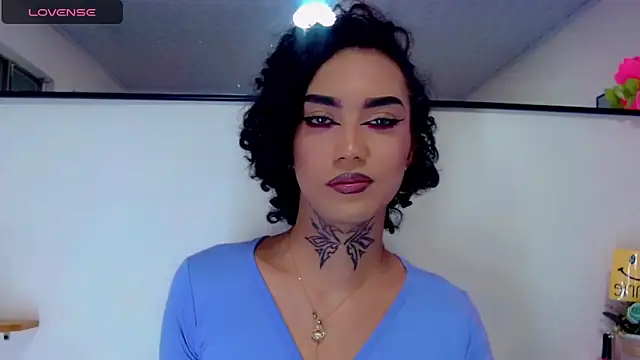 Darianna Atehortua online show from February 27, 9:25 pm