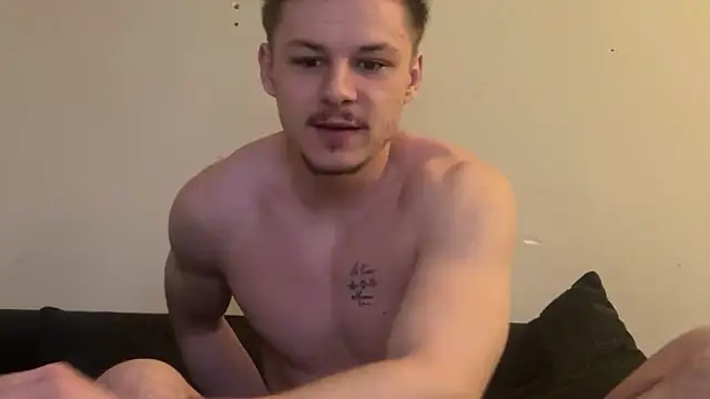 Snapshot of Lucas328706 chatting on February 17, 12:57 pm Lucas328706 online show from February 17, 12:57 pm