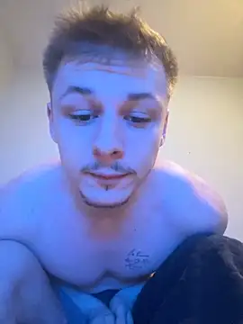 Snapshot of Lucas328706 chatting on February 8, 1:53 pm Lucas328706 online show from February 8, 1:53 pm