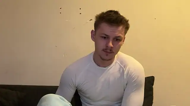 Snapshot of Lucas328706 chatting on February 14, 11:43 am Lucas328706 online show from February 14, 11:43 am