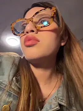 romyamo online show from April 26, 2:53 am
