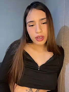 romyamo online show from February 19, 4:20 am