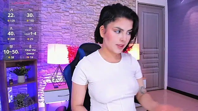 Snapshot of butterflyx39 chatting on February 19, 11:29 am butterflyx39 online show from February 19, 11:29 am