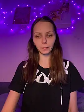 kirakotarina28 online show from February 11, 12:10 am