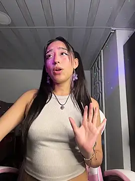 kuromi x online show from February 4, 2:28 am