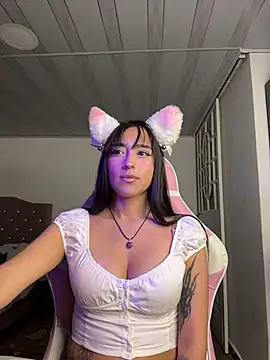 kuromi x online show from February 3, 2:53 am