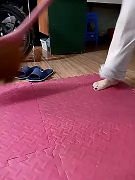 Snapshot of Tulip_ii chatting on February 7, 3:47 am Tulip ii online show from February 7, 3:47 am