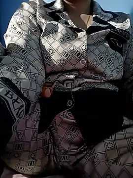 Snapshot of Tulip_ii chatting on February 19, 2:30 am Tulip ii online show from February 19, 2:30 am