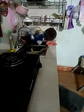 Snapshot of Tulip_ii chatting on February 12, 5:51 am Tulip ii online show from February 12, 5:51 am