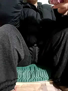 Snapshot of Tulip_ii chatting on February 5, 12:28 am Tulip ii online show from February 5, 12:28 am