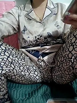 Snapshot of Tulip_ii chatting on February 25, 3:07 am Tulip ii online show from February 25, 3:07 am