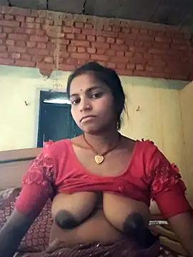 Snapshot of Gungun_thakur chatting on May 21, 6:44 am Gungun thakur online show from May 21, 6:44 am
