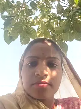 Snapshot of Gungun_thakur chatting on February 28, 9:42 am Gungun thakur online show from February 28, 9:42 am