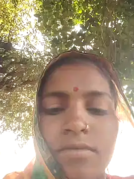 Snapshot of Gungun_thakur chatting on February 5, 5:03 am Gungun thakur online show from February 5, 5:03 am