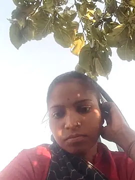 Snapshot of Gungun_thakur chatting on March 1, 11:32 am Gungun thakur online show from March 1, 11:32 am