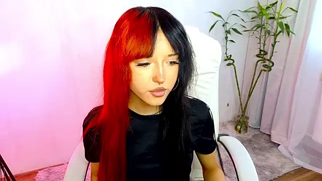 Snapshot of __Amiraa chatting on February 5, 11:06 am Amiraa online show from February 5, 11:06 am