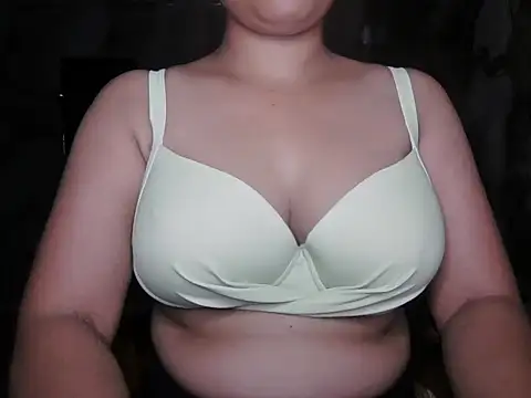 Snapshot of Bold_Beauty_07 chatting on June 27, 9:37 am Bold Beauty 07 online show from June 27, 9:37 am
