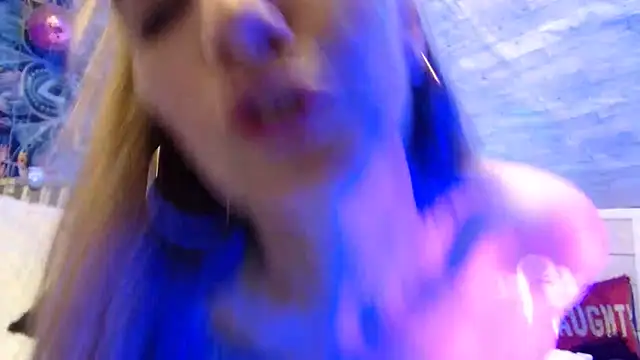 Roxxxanne069 online show from March 11, 4:39 am