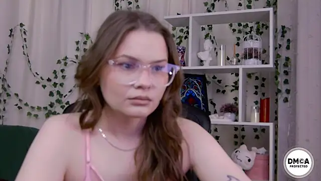 Snapshot of Kate_mermaid chatting on February 7, 1:35 am Kate mermaid online show from February 7, 1:35 am