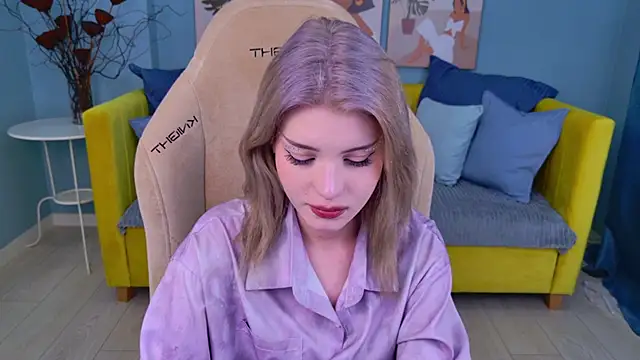 ScarletBlackwood online show from March 19, 4:56 am