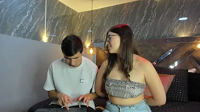 ChloeandAdam online show from April 8, 7:43 am