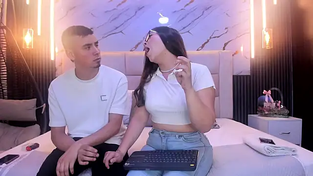 ChloeandAdam online show from February 11, 11:15 pm