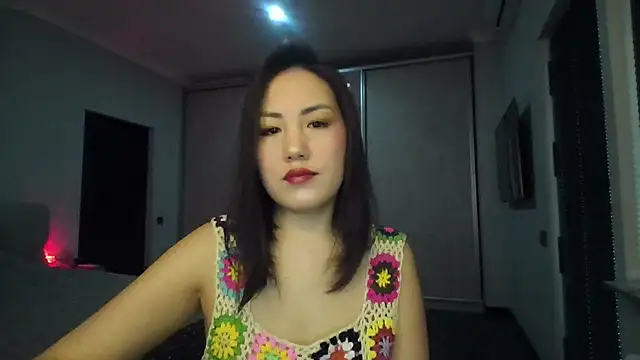 Snapshot of EllieSoft chatting on February 23, 8:37 am EllieSoft online show from February 23, 8:37 am