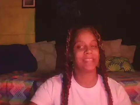 Snapshot of BadGyalGem chatting on February 4, 3:40 pm BadGyalGem online show from February 4, 3:40 pm