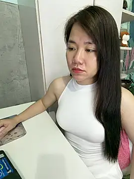 Amy8386 online show from May 18, 4:45 pm