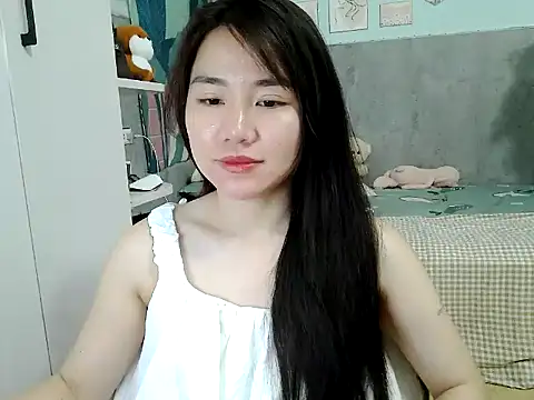 Amy8386 online show from April 19, 6:58 am