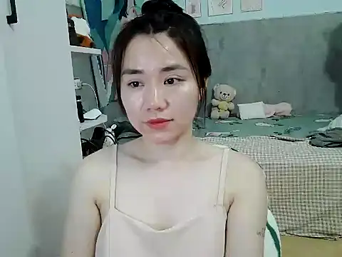 Amy8386 online show from April 20, 3:35 pm
