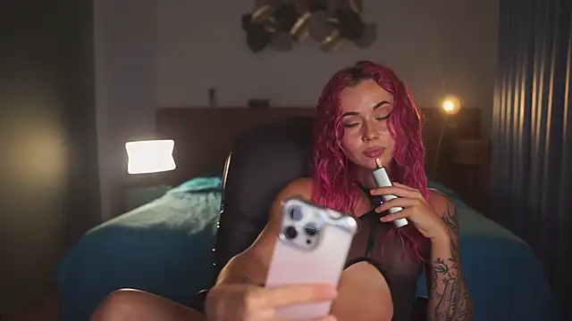 Sarah Pink online show from May 14, 2:14 pm