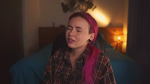 Sarah Pink online show from June 23, 1:42 pm