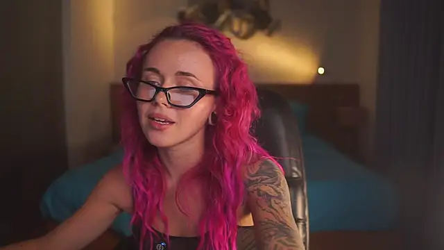 Sarah Pink online show from June 10, 2:51 pm