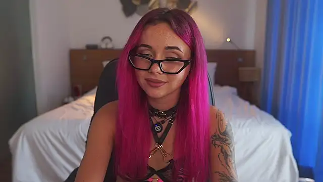 Sarah Pink online show from January 10, 2:29 am