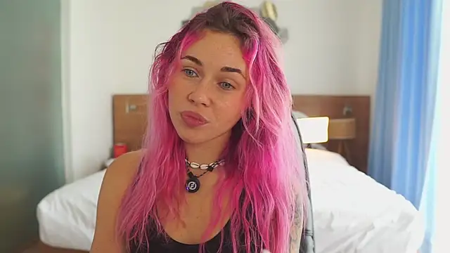 Sarah Pink online show from December 19, 1:31 am