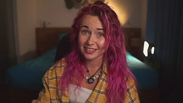 Sarah Pink online show from March 15, 2:02 pm